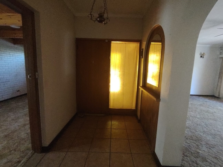 7 Bedroom Property for Sale in Fichardt Park Free State